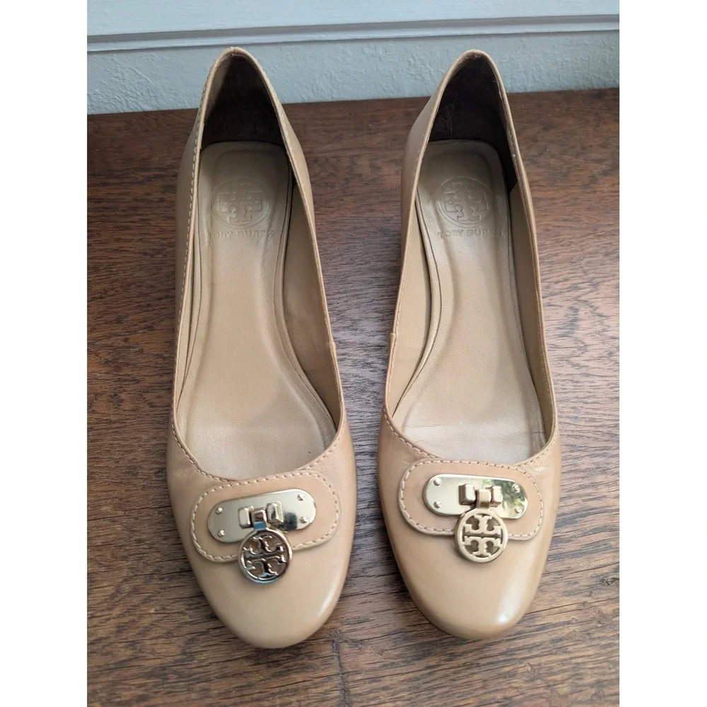 Tory Burch Leather Block Heel Pumps Womens 7.5M Tan Turn-Lock Logo Round Toe